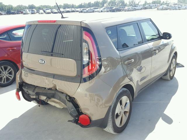 KNDJN2A2XG7309641 - 2016 KIA SOUL BROWN photo 4