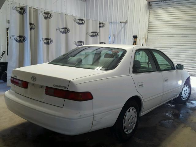 4T1BG22K4XU873246 - 1999 TOYOTA CAMRY CE WHITE photo 4