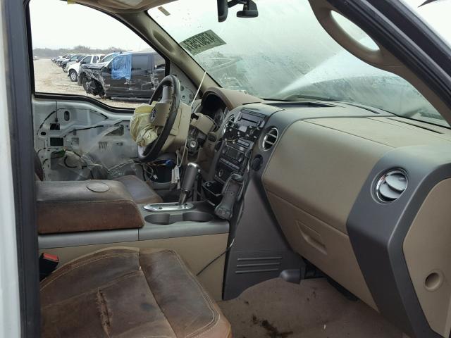 1FTPW14585KE89574 - 2005 FORD F150 SUPER WHITE photo 5