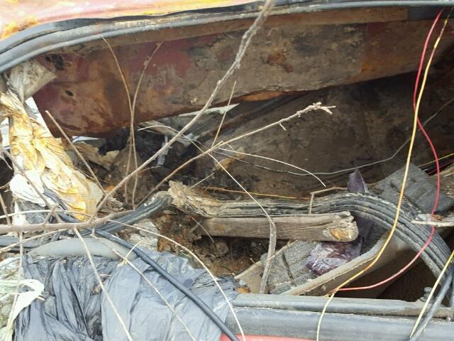 1J8HG48N76C188280 - 2006 JEEP COMMANDER RED photo 5