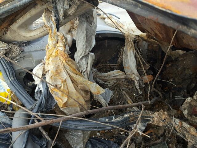 1J8HG48N76C188280 - 2006 JEEP COMMANDER RED photo 8