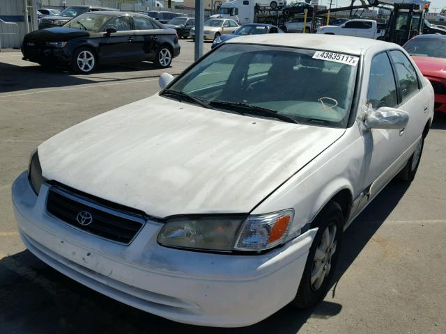 4T1BG22K6YU940916 - 2000 TOYOTA CAMRY CE WHITE photo 2