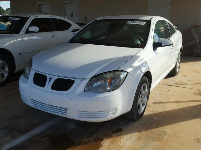 1G2AS18H197159438 - 2009 PONTIAC G5 WHITE photo 2