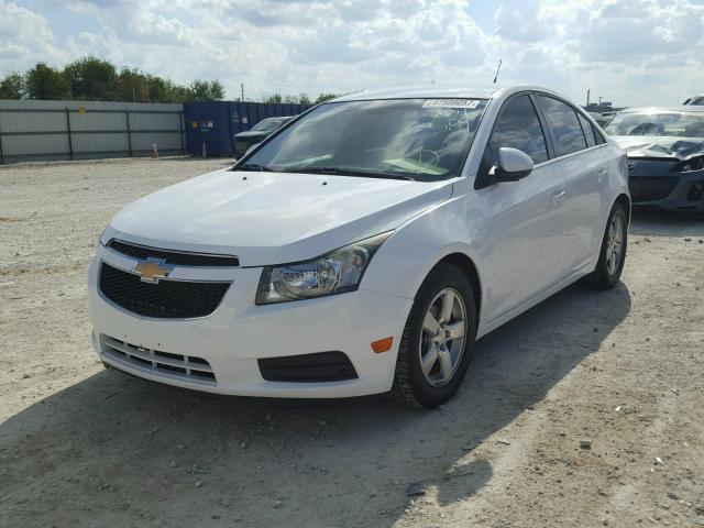 1G1PC5SB3D7201589 - 2013 CHEVROLET CRUZE LT WHITE photo 2