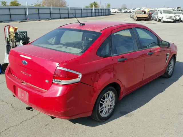 1FAHP35N88W126089 - 2008 FORD FOCUS SE RED photo 4