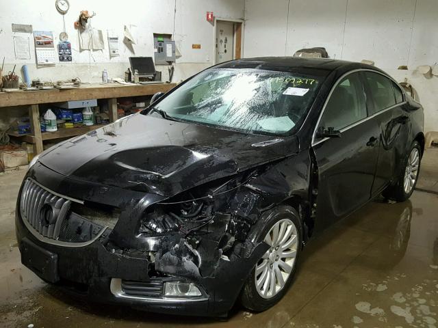 2G4GR5EK9C9148648 - 2012 BUICK REGAL BLACK photo 2