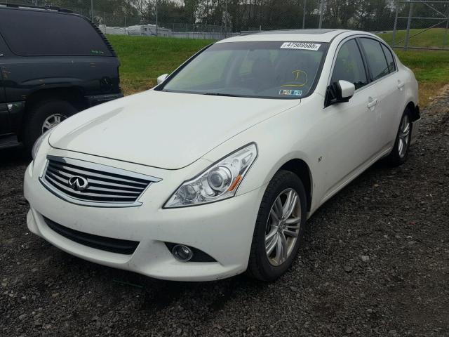 JN1CV6AR9FM522063 - 2015 INFINITI Q40 WHITE photo 2