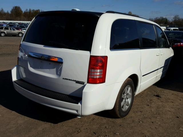 2A4RR5D14AR365487 - 2010 CHRYSLER TOWN & COU WHITE photo 4