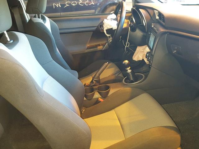 JTKJF5C79GJ022519 - 2016 TOYOTA SCION TC 灰色 照片 5