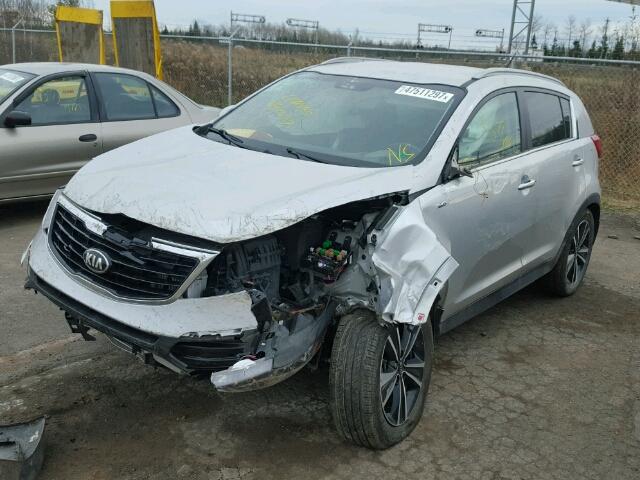 KNDPCCA63G7843816 - 2016 KIA SPORTAGE E SILVER photo 2