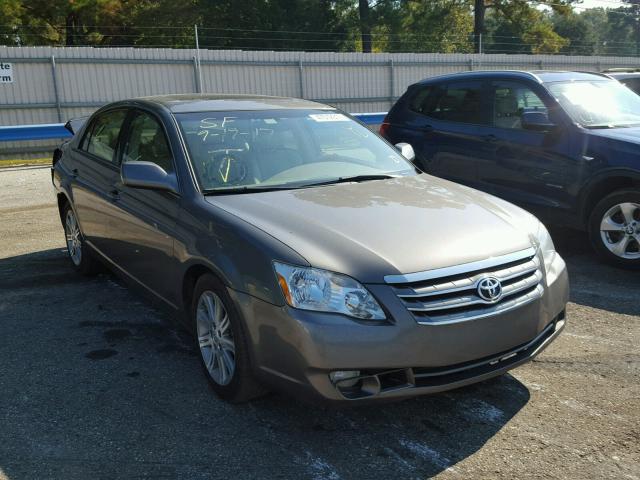 4T1BK36B47U184886 - 2007 TOYOTA AVALON XL GOLD photo 1