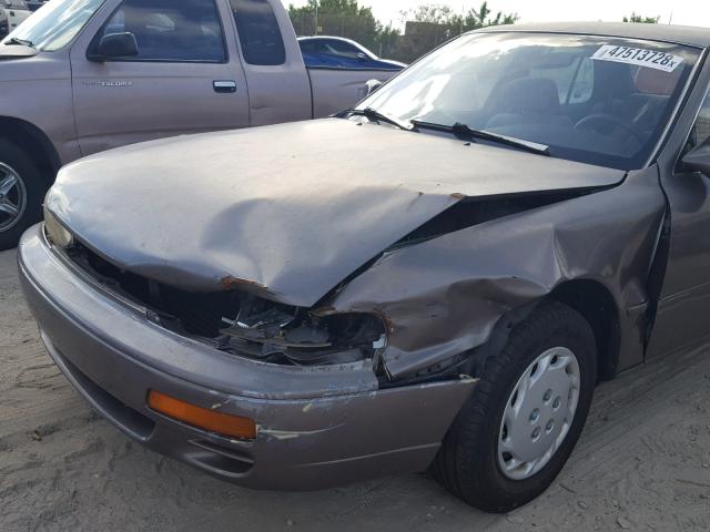 4T1BG12K4TU804691 - 1996 TOYOTA CAMRY DX SILVER photo 9