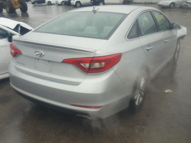 5NPE24AF0HH531448 - 2017 HYUNDAI SONATA SE SILVER photo 4