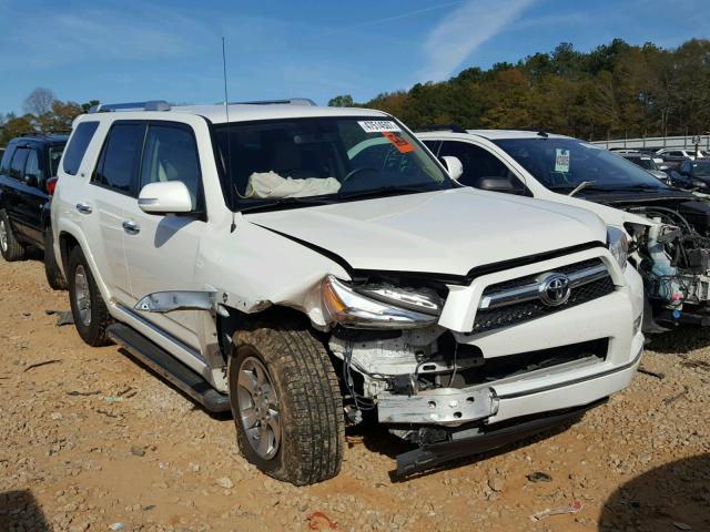 JTEZU5JR6B5026769 - 2011 TOYOTA 4RUNNER SR WHITE photo 1