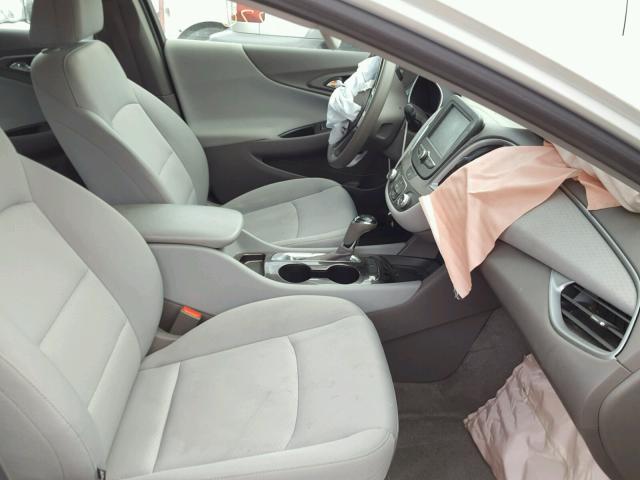 1G1ZC5ST7GF225583 - 2016 CHEVROLET MALIBU LS თეთრი ფოტო 5