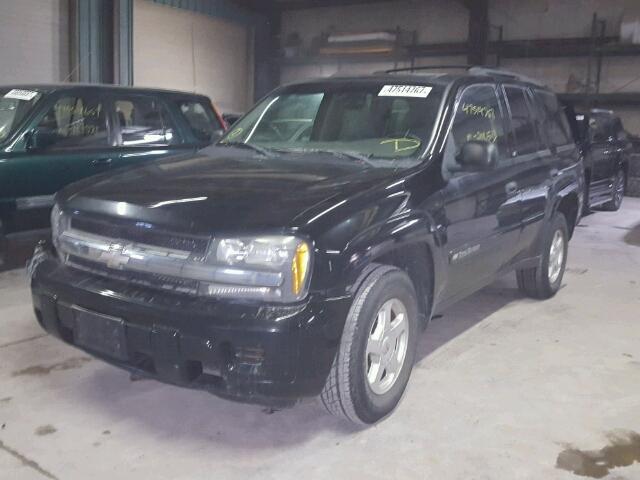 1GNDT13S922165877 - 2002 CHEVROLET TRAILBLAZE BLACK photo 2