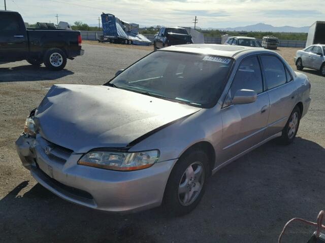 1HGCG1656XA059514 - 1999 HONDA ACCORD EX GOLD photo 2