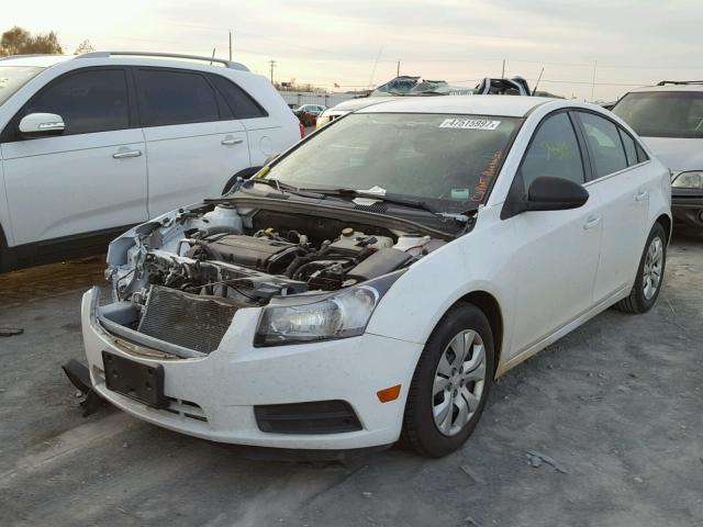 1G1PC5SH1C7347475 - 2012 CHEVROLET CRUZE LS WHITE photo 2