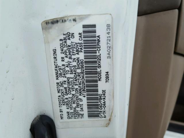 4T1BG22K0WU829680 - 1998 TOYOTA CAMRY CE WHITE photo 10