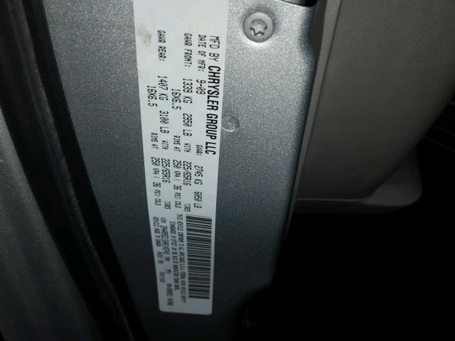 2A4RR5D15AR149745 - 2010 CHRYSLER TOWN & COU 银色 照片 10