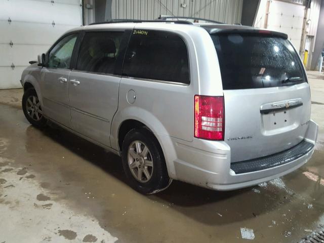 2A4RR5D15AR149745 - 2010 CHRYSLER TOWN & COU 银色 照片 3