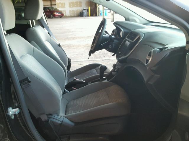 1G1JB5SH9H4149230 - 2017 CHEVROLET SONIC LS BLACK photo 5