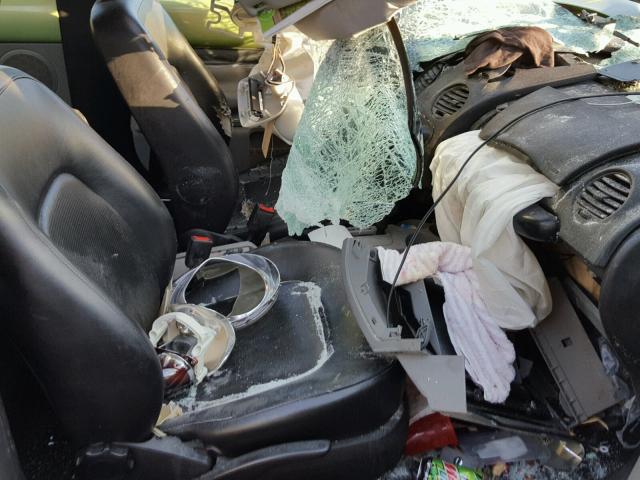 3VWCD21C7YM463491 - 2000 VOLKSWAGEN NEW BEETLE მწვანე ფოტო 5