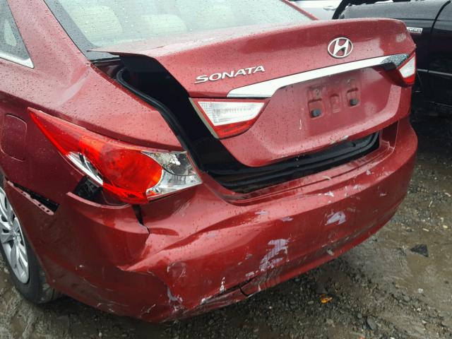 5NPEB4AC6CH321368 - 2012 HYUNDAI SONATA GLS RED photo 9