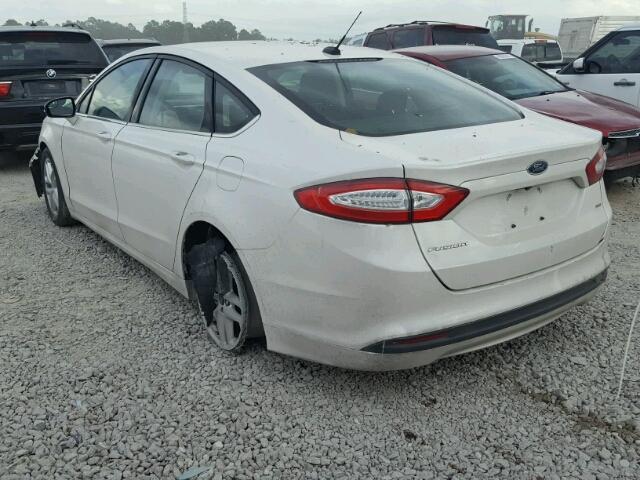 3FA6P0H73FR249639 - 2015 FORD FUSION SE WHITE photo 3