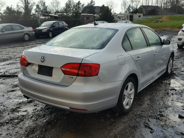 3VWLL7AJ4CM038978 - 2012 VOLKSWAGEN JETTA TDI SILVER photo 4