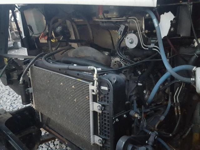 5B4LFG2E5B3446200 - 2011 WORKHORSE CUSTOM CHASSIS COMMERCIAL WHITE photo 7