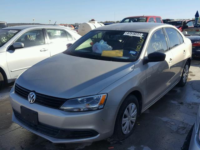 3VW2K7AJ9EM288105 - 2014 VOLKSWAGEN JETTA BASE GOLD photo 2