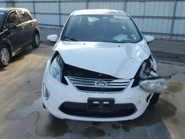 3FADP4CJ2BM210050 - 2011 FORD FIESTA SEL WHITE photo 9