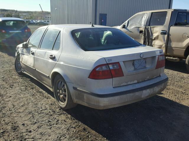 YS3ED49AZ43003010 - 2004 SAAB 9-5 ARC WHITE photo 3