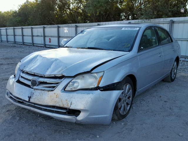 4T1BK36B77U183571 - 2007 TOYOTA AVALON XL SILVER photo 2