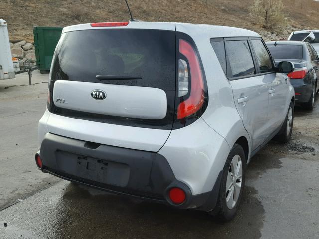 KNDJN2A22F7791973 - 2015 KIA SOUL SILVER photo 4