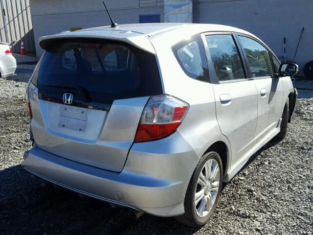 JHMGE8H52BC001438 - 2011 HONDA FIT SPORT SILVER photo 4