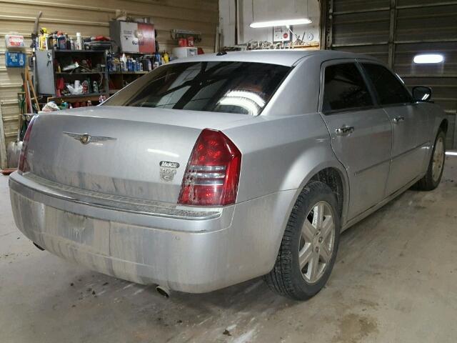 2C3LK63H76H296624 - 2006 CHRYSLER 300C GRAY photo 4