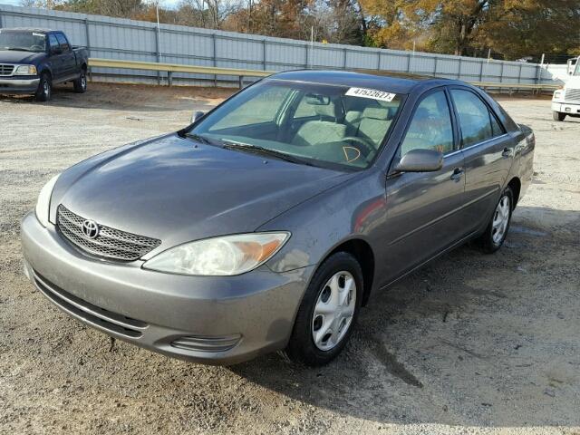 4T1BE32K23U785284 - 2003 TOYOTA CAMRY LE GRAY photo 2