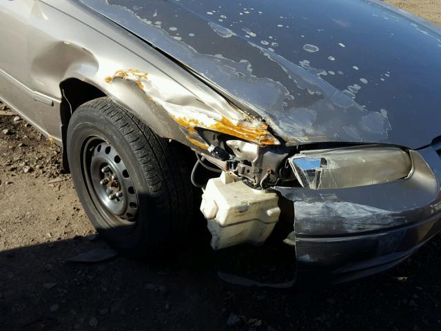 JT2BG22K9X0275545 - 1999 TOYOTA CAMRY LE 棕色 照片 9