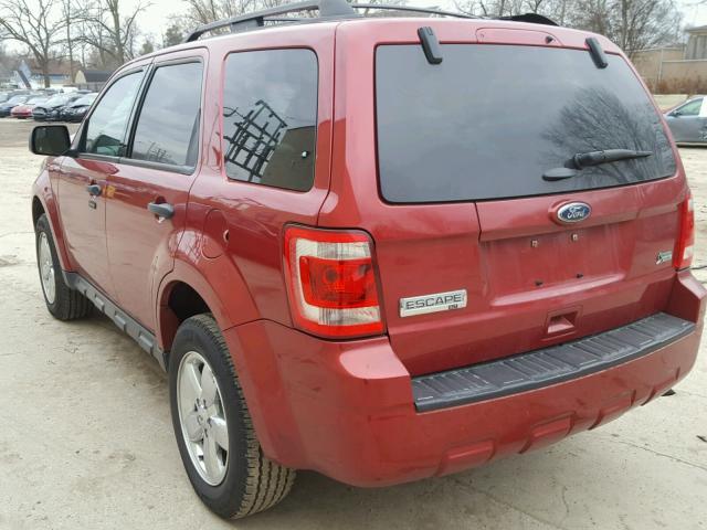 1FMCU0DG3CKB28150 - 2012 FORD ESCAPE XLT RED photo 3