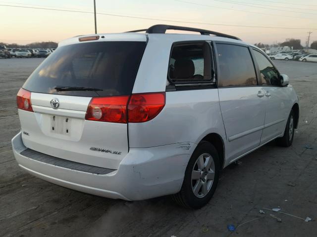 5TDZK22C87S077940 - 2007 TOYOTA SIENNA XLE WHITE photo 4