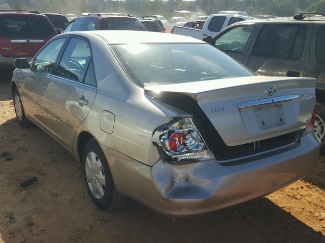 JTDBE32K153009628 - 2005 TOYOTA CAMRY LE 金色 照片 3