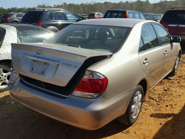 JTDBE32K153009628 - 2005 TOYOTA CAMRY LE GOLD photo 4