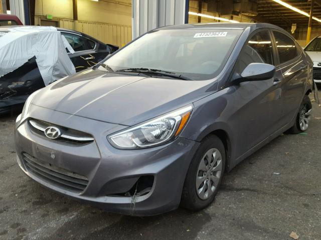 KMHCT4AE6GU085026 - 2016 HYUNDAI ACCENT SE GRAY photo 2