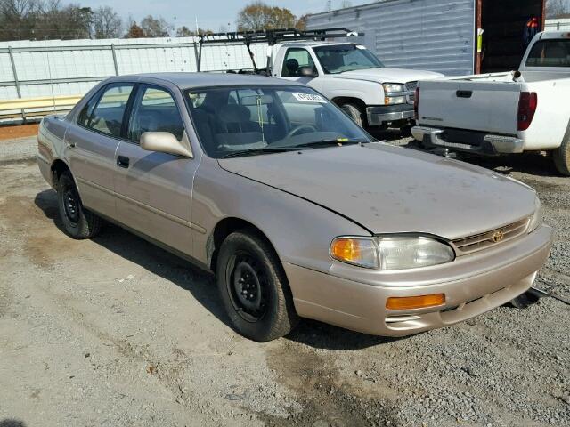 4T1BG12KXTU694679 - 1996 TOYOTA CAMRY DX GOLD photo 1