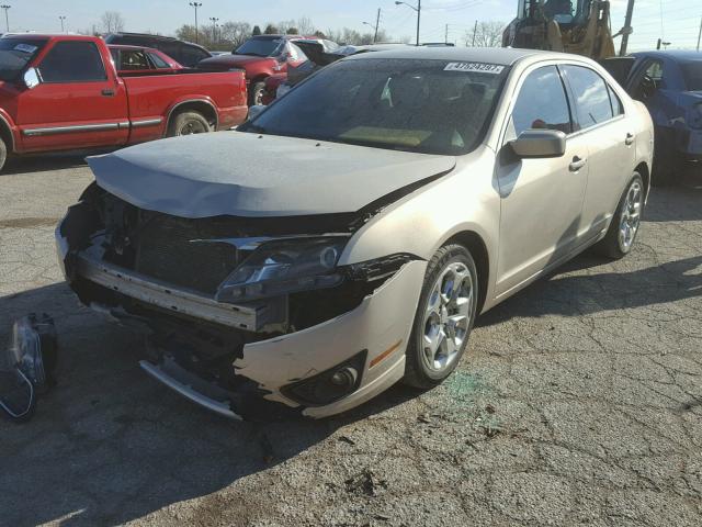 3FAHP0HA0AR368486 - 2010 FORD FUSION SE SILVER photo 2