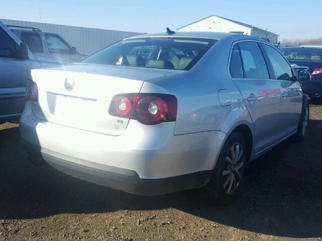 3VWRZ7AJ6AM032654 - 2010 VOLKSWAGEN JETTA SE SILVER photo 4