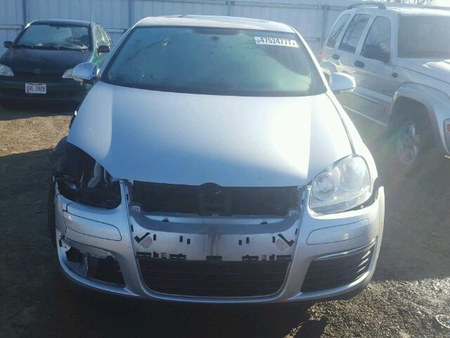 3VWRZ7AJ6AM032654 - 2010 VOLKSWAGEN JETTA SE SILVER photo 9