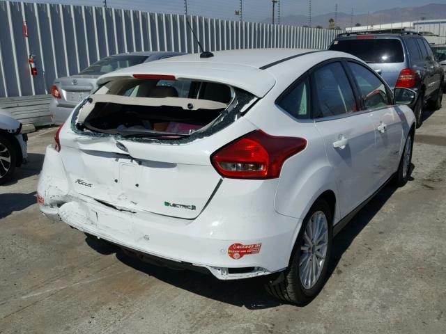 1FADP3R45HL343567 - 2017 FORD FOCUS BEV WHITE photo 4